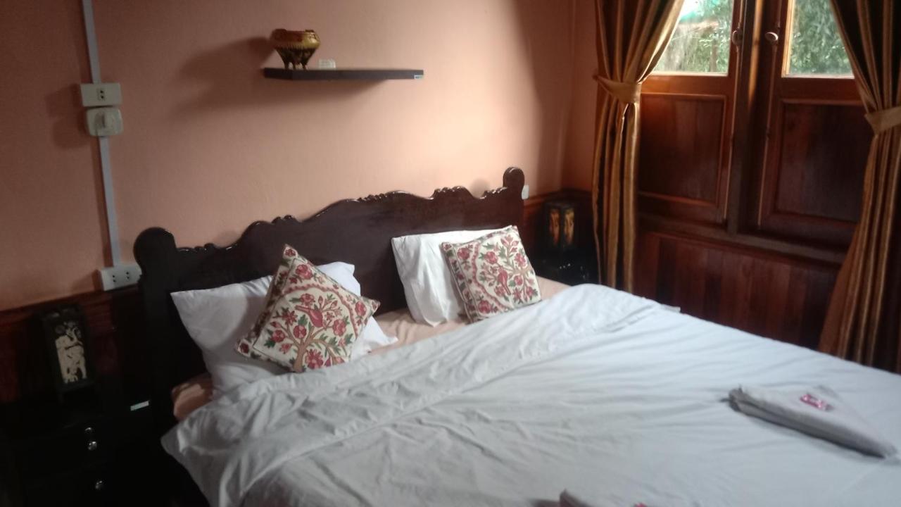 Pukyo Bed And Breakfast Belgian Lao Ban Nangoy Екстериор снимка