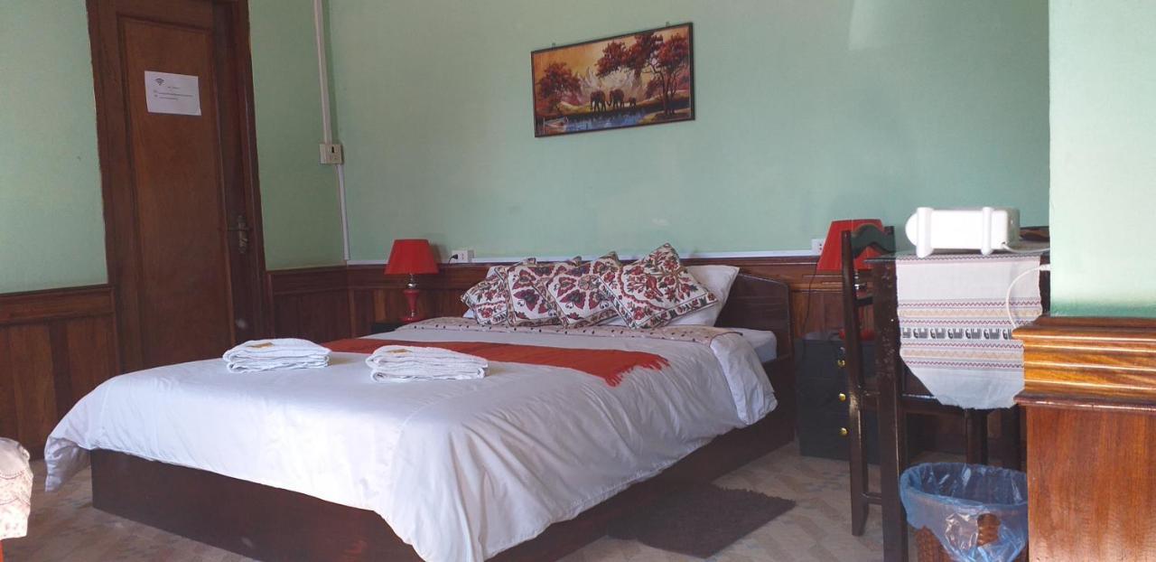 Pukyo Bed And Breakfast Belgian Lao Ban Nangoy Екстериор снимка